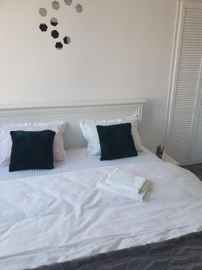 Apartament Tiron In Centru Orasului Гура-Гуморулуй Экстерьер фото